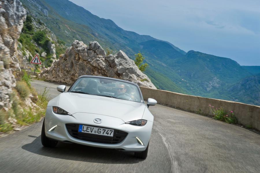  Mazda MX-5 Roadster 2014 года  (фото 30 из 62)
